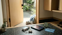 画面時間だけが原因じゃない？増える子どもの近視をデータで読み解き、屋外時間との“ちょうどいい”整え方