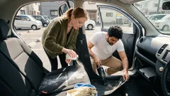 芳香剤に頼らない:ペット臭が残る車内を「発生源から落とす」4ステップ