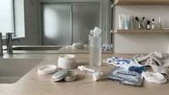 乾燥は「水分不足」より“逃げ”が先？角層の仕組みと保湿4アイテムの組み立て方