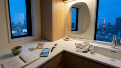 浅野ゆう子の言葉に学ぶ、50代の「自由」を取り戻すヒント――更年期とSNSの距離感まで